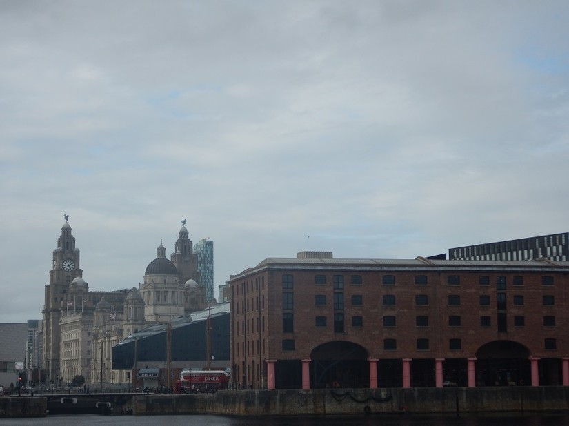 The Three Graces with Albert Dock's iconic warehouses