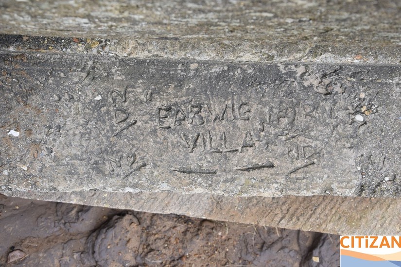 'Earwig Villa' graffiti