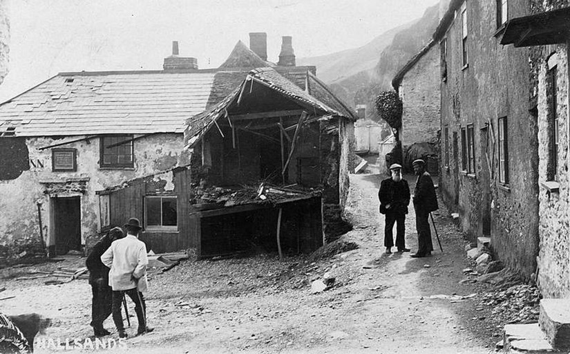 The London Inn after storms in 1904.